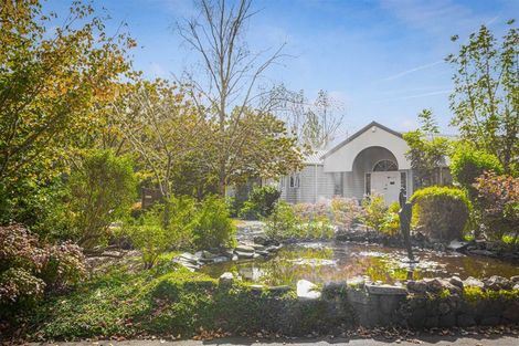 Photo of property in 252 Boord Crescent, Kumeu, 0891