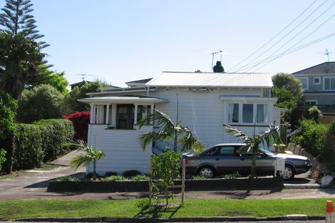 Photo of property in 10 Bungalow Avenue, Point Chevalier, Auckland, 1022