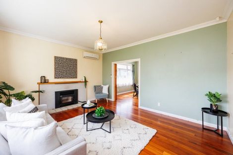 Photo of property in 11 Moore Street, West End, Palmerston North, 4412