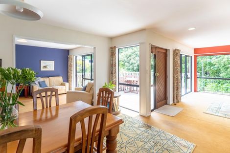 Photo of property in 110 Renown Road, Raumati South, Paraparaumu, 5032