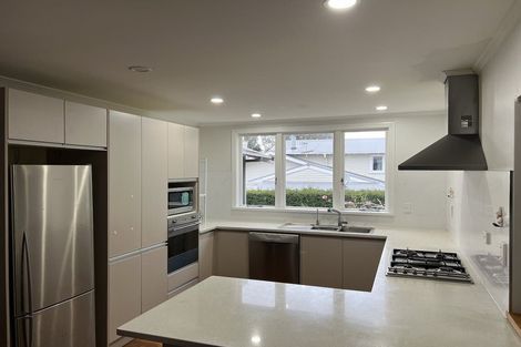 Photo of property in 120 Wheturangi Road, Greenlane, Auckland, 1051
