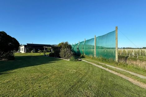 Photo of property in 92 Beacon Road, Dillons Point, Blenheim, 7273