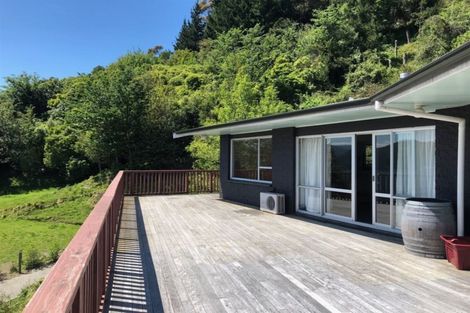 Photo of property in 47 Otago Street, Picton, 7220