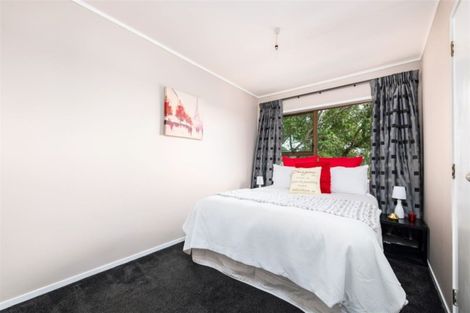 Photo of property in 13 Chrome Place, Henderson, Auckland, 0612