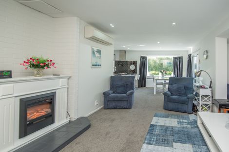 Photo of property in 305 Sawyers Arms Road, Bishopdale, Christchurch, 8053