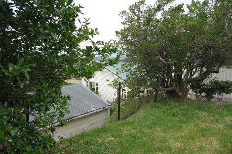 Photo of property in 5 Kingston Heights Road, Kingston, Wellington, 6021