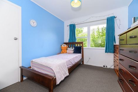 Photo of property in 71 Dundale Avenue, Blockhouse Bay, Auckland, 0600