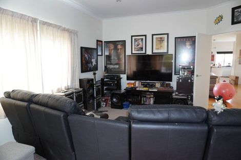Photo of property in 20 Eastwood Rise, Browns Bay, Auckland, 0630