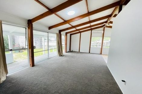 Photo of property in 23 Chrisarda Place, Red Hill, Papakura, 2110