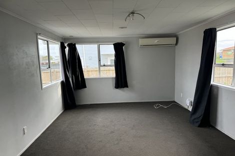 Photo of property in 166 Mahia Road, Wattle Downs, Auckland, 2103