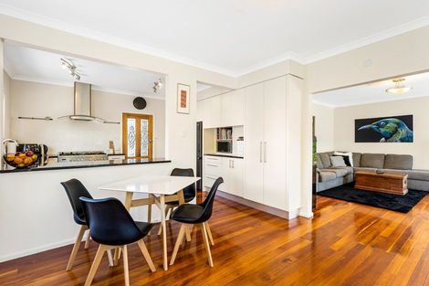 Photo of property in 310 Fergusson Drive, Heretaunga, Upper Hutt, 5018