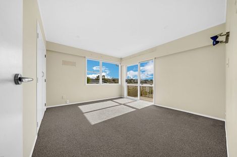 Photo of property in 68 Beechdale Crescent, Pakuranga Heights, Auckland, 2010