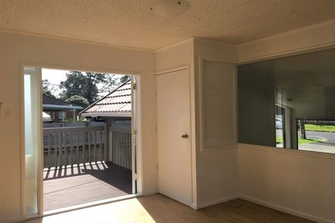 Photo of property in 213 Portage Road, Green Bay, Auckland, 0604