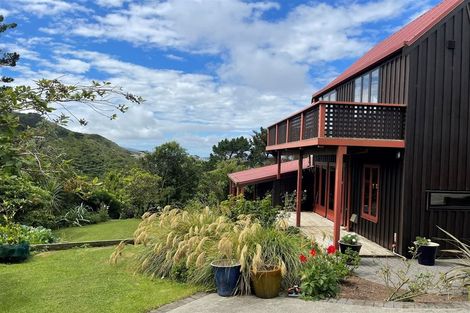 Photo of property in 64 Nalanda Crescent, Broadmeadows, Wellington, 6035