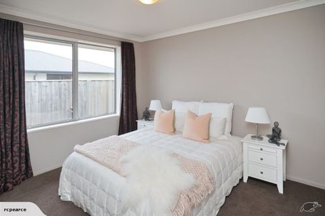 Photo of property in 16 Tommy Street, Pegasus, 7612