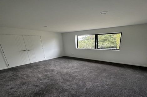 Photo of property in 8a Lynn Road, Bayview, Auckland, 0629