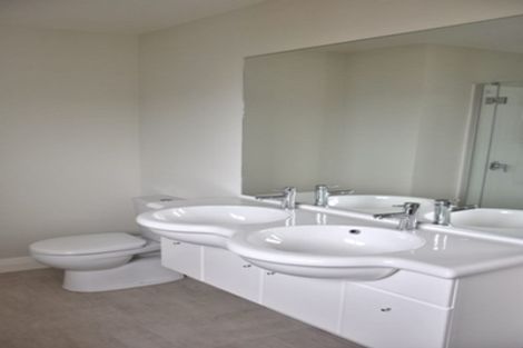 Photo of property in 3 Dinning Road, Riverhead, 0820