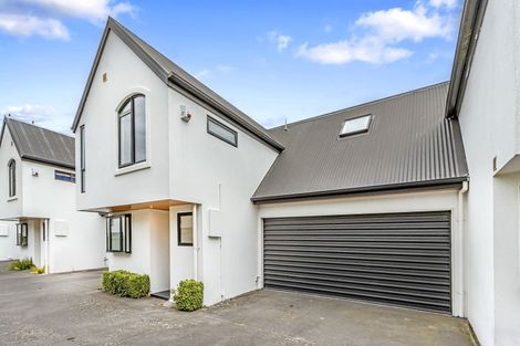 Photo of property in 2/15 Ayr Street, Riccarton, Christchurch, 8011