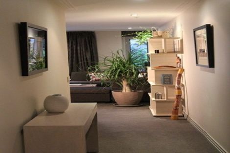 Photo of property in Cooks Apartments, Gg/24 James Cook Crescent, Remuera, Auckland, 1050