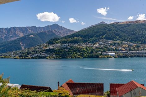 Photo of property in 415 Peninsula Road, Kelvin Heights, Queenstown, 9300