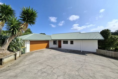 Photo of property in 86a Riversdale Drive, Merrilands, New Plymouth, 4312