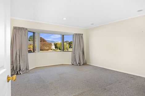 Photo of property in 21 Cedar Drive, Paraparaumu Beach, Paraparaumu, 5032