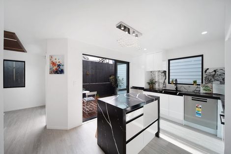 Photo of property in 6d Pikitea Road, Mangere Bridge, Auckland, 2022