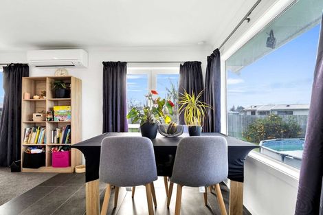 Photo of property in 8 Watarawi Place, Whakatane, 3120