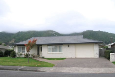 Photo of property in 11 Belvedere Avenue, Waikanae, 5036