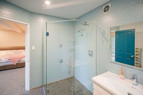 Photo of property in 9 Knight Avenue, Paraparaumu Beach, Paraparaumu, 5032