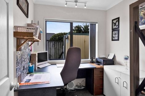 Photo of property in 12 Fantham Street, Hawera, 4610