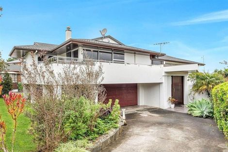 Photo of property in 20 Gulf Crest, Bucklands Beach, Auckland, 2012