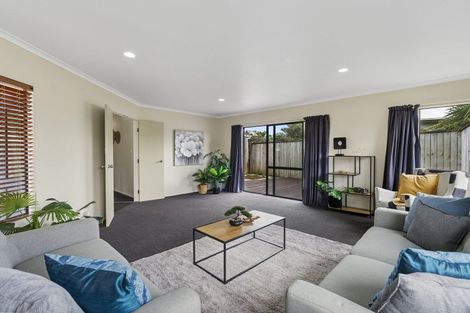 Photo of property in 30 Silvan Place, Bell Block, New Plymouth, 4312