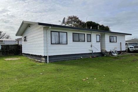 Photo of property in 19 Dungarvon Place, Clendon Park, Auckland, 2103