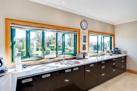 Photo of property in 238 Poraiti Road, Poraiti, Napier, 4182