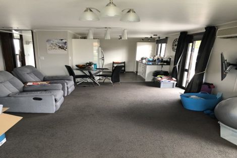 Photo of property in 22c Odlin Crescent, Nawton, Hamilton, 3200