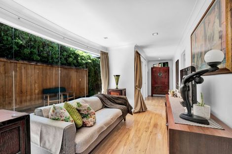 Photo of property in 117 Poplar Grove, Whalers Gate, New Plymouth, 4310