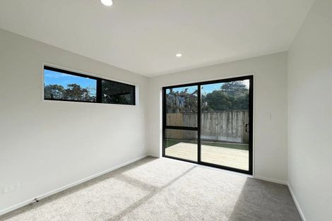 Photo of property in 30d Tudor Road, Henderson, Auckland, 0610