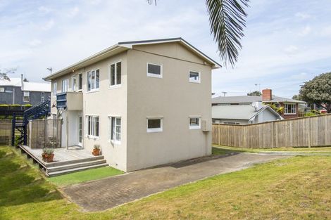 Photo of property in 89 Oceanview Road, Mount Maunganui, 3116