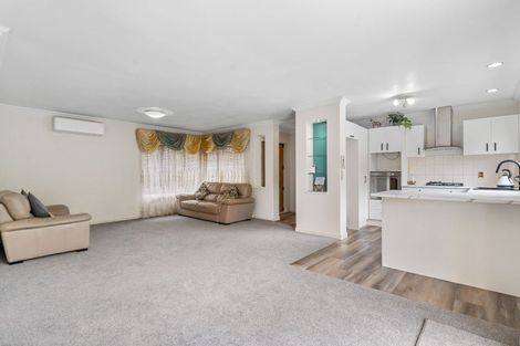 Photo of property in 32a Taka Street, Takanini, 2112