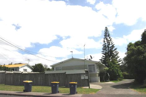 Photo of property in 3/92 Verbena Road, Birkdale, Auckland, 0626