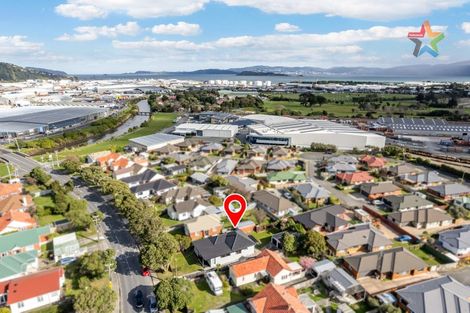 Photo of property in 19 Bell Road, Waiwhetu, Lower Hutt, 5010