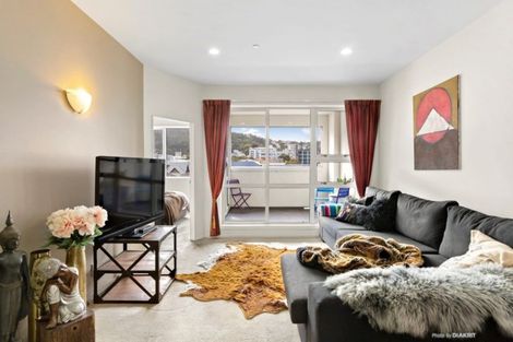 Photo of property in Stadium Garden Flats, 304/107 Thorndon Quay, Pipitea, Wellington, 6011