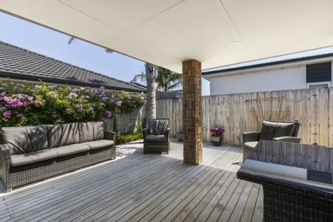 Photo of property in 9 Ella Place, Papamoa Beach, Papamoa, 3118