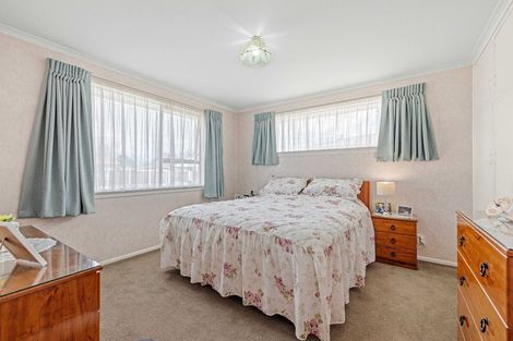 Photo of property in 38 Frensham Crescent, Woolston, Christchurch, 8062