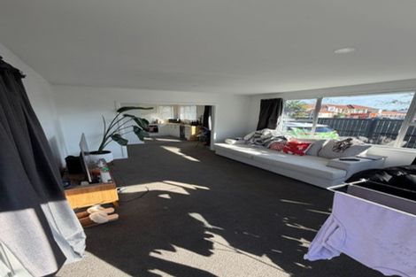 Photo of property in 1/272 Main North Road, Redwood, Christchurch, 8051