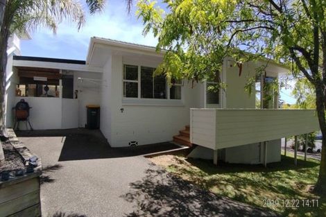 Photo of property in 45 Braemar Road, Rothesay Bay, Auckland, 0630
