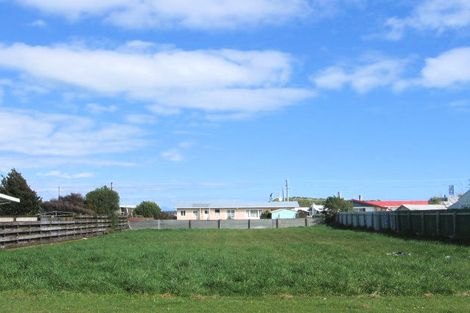 Photo of property in 46 Edinburgh Terrace, Foxton Beach, Foxton, 4815