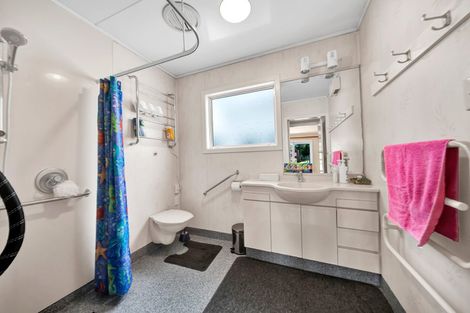 Photo of property in 137 Raleigh Street, Brixton, Waitara, 4382