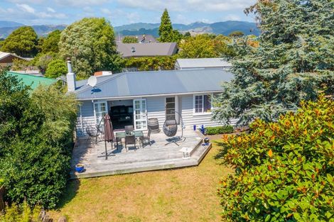 Photo of property in 70 Michael Road, Paraparaumu Beach, Paraparaumu, 5032